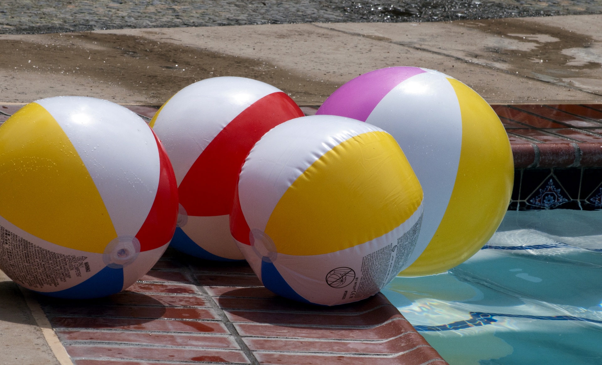 Free Printable Pictures Of Beach Balls