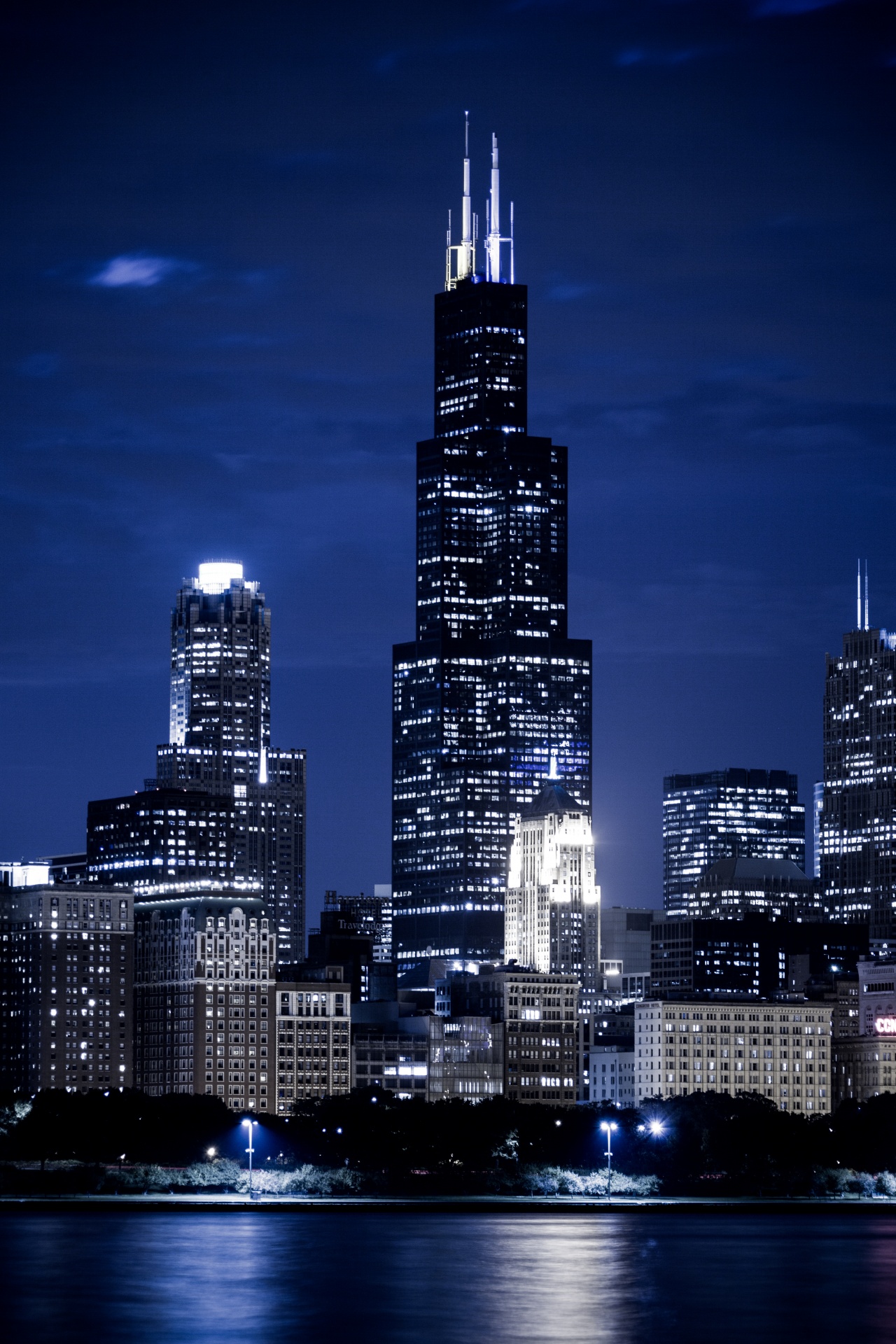 Chicago Skyline At Night Screensavers