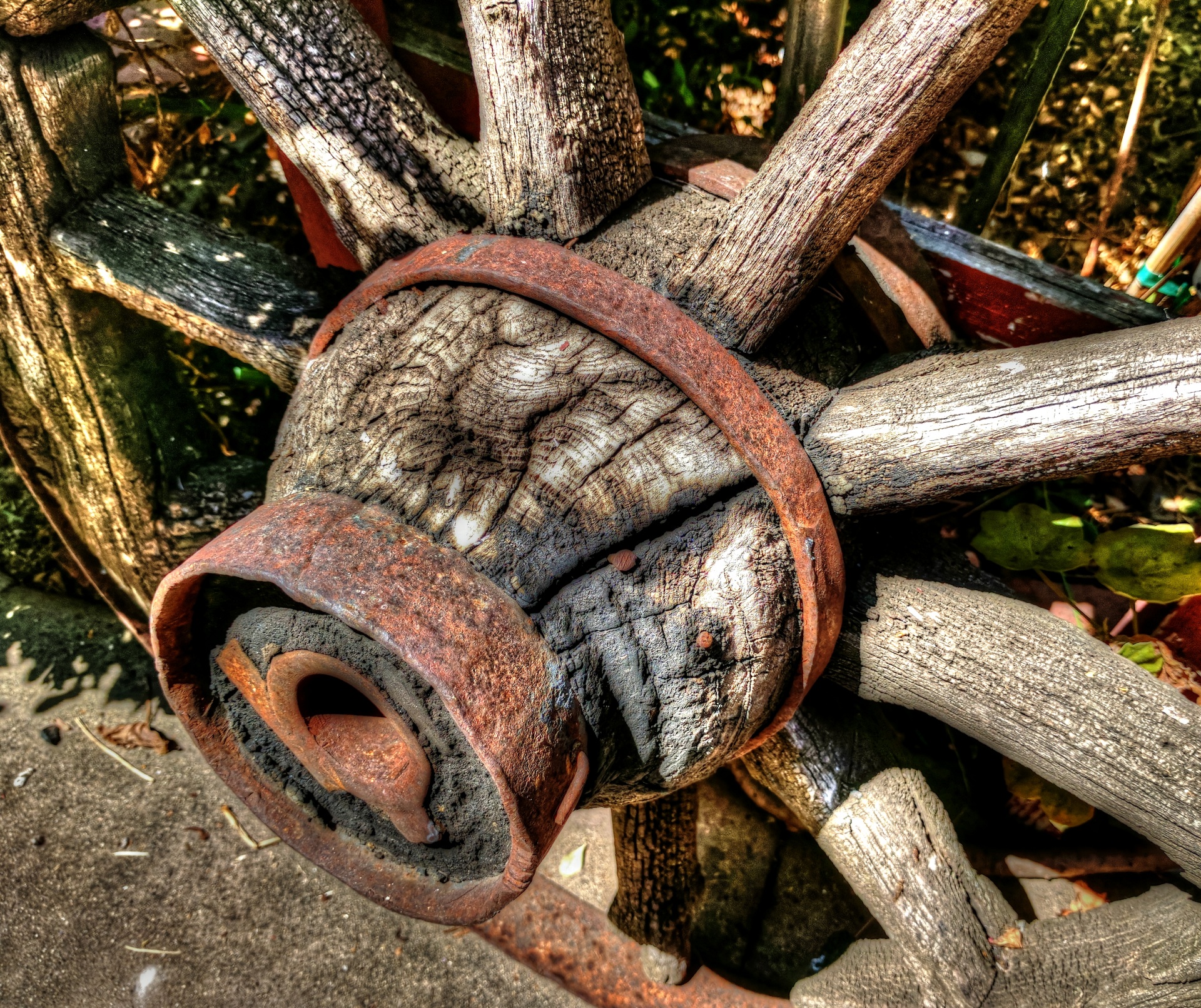 Wooden Wheel Free Stock Photo - Public Domain Pictures