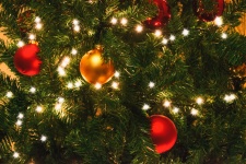 Detalhe das luzes da árvore de natal
