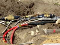 Podzemní kabel na staveništi