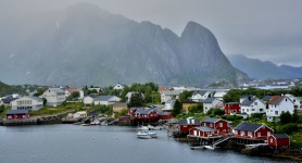Mglisty Lofoty w Norwegii