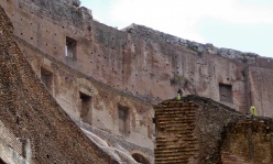 Parede interior do Coliseu