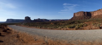 Strada verso la Monument Valley