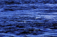 Fondo de agua azul del río