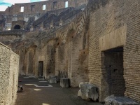 Inne i Rom Coliseum