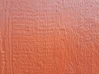 Rood geschilderd hout