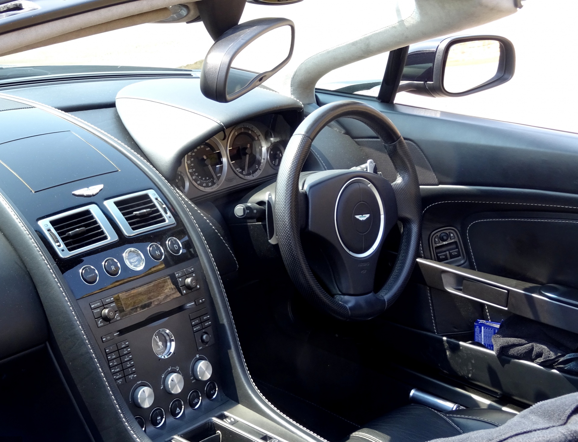 Aston Martin Steering Wheel Dash