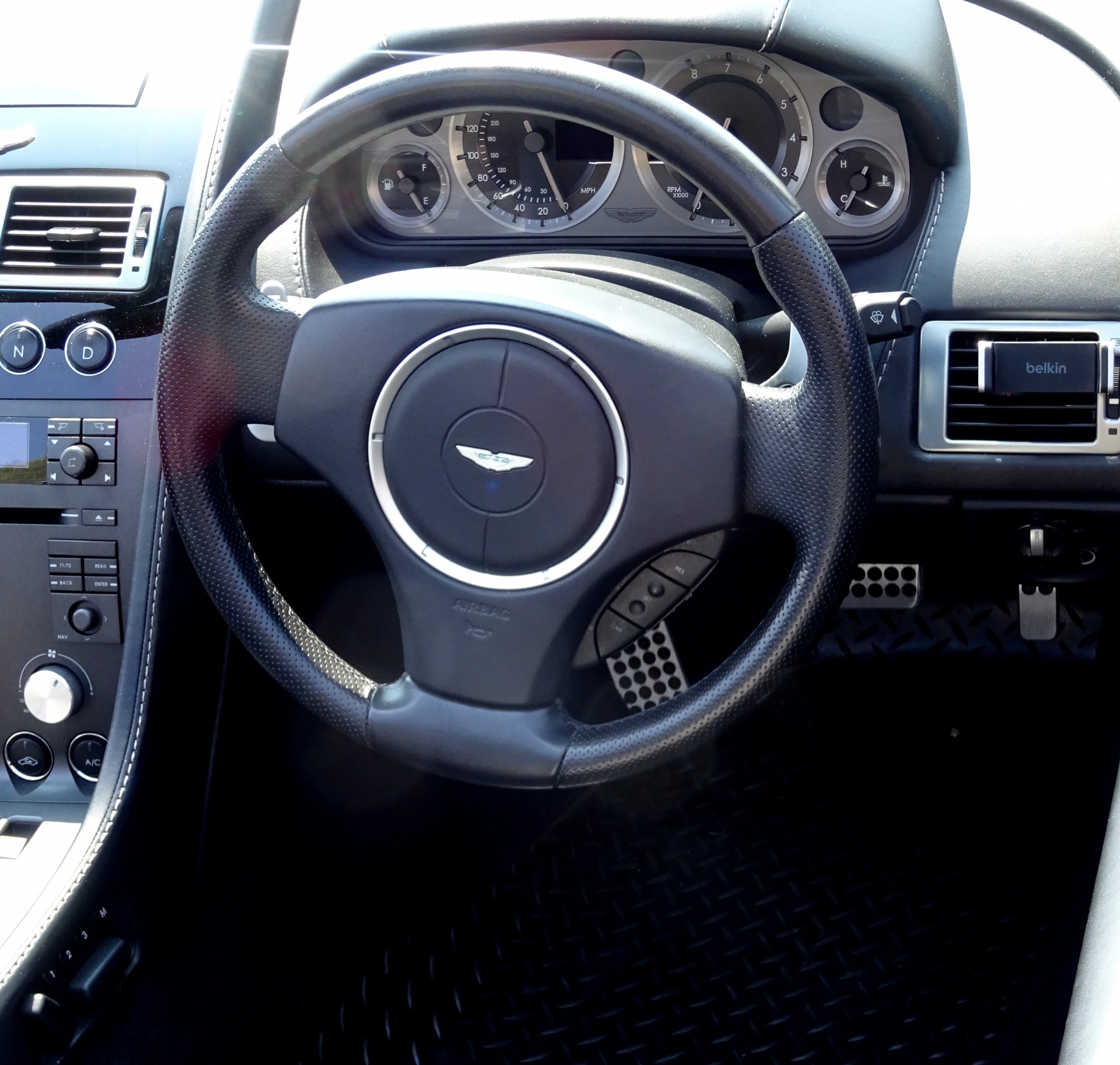Aston Martin stuurwiel