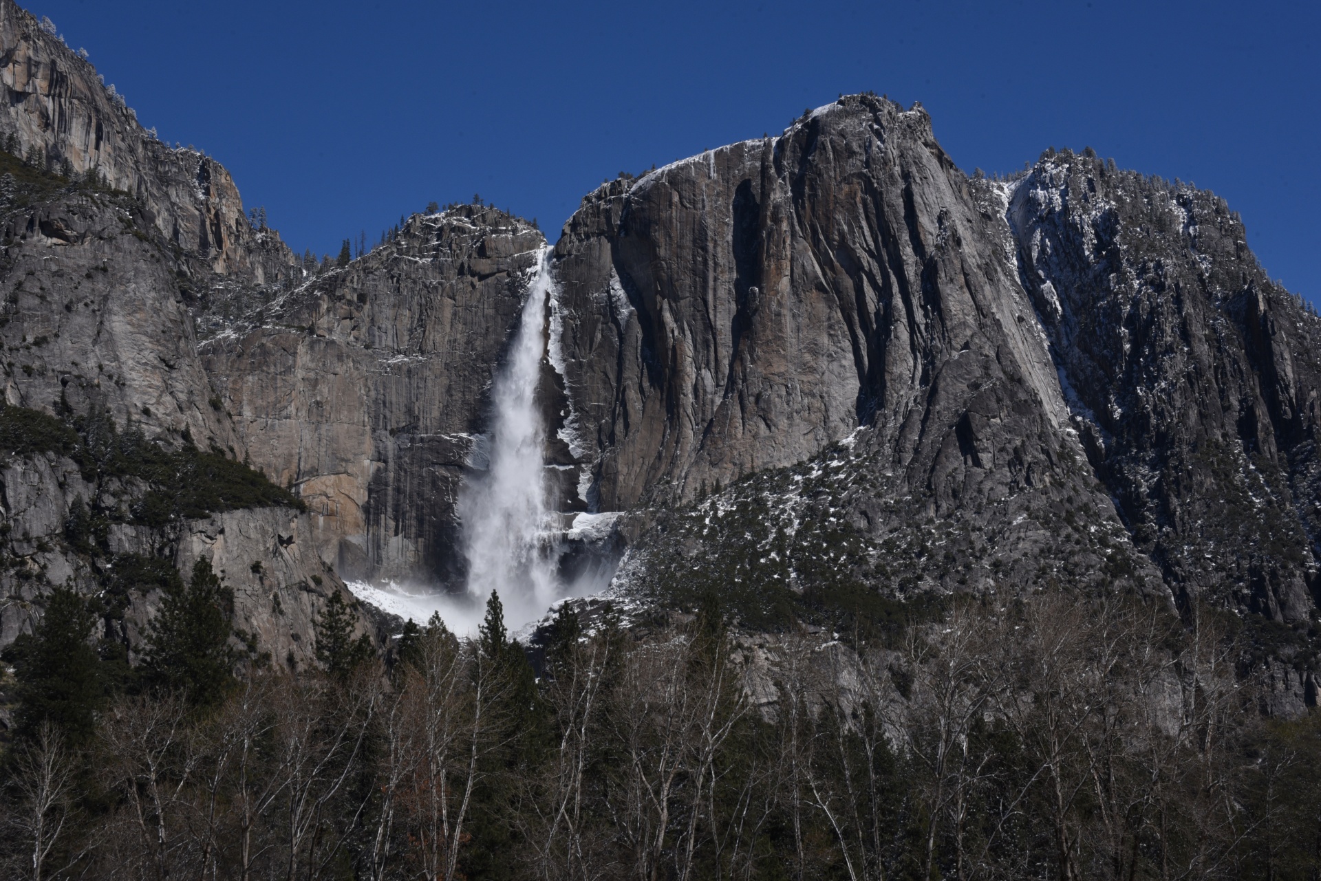 Bridalveil Falls Yosemite