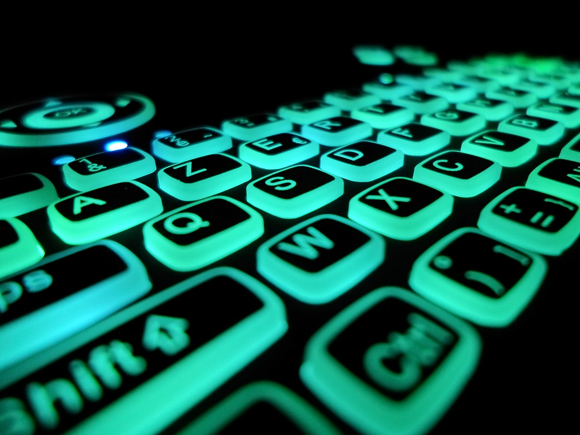 Luz de fundo azul do teclado azerty