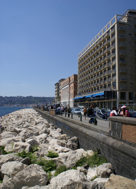 Front de mer de Naples Photo stock libre - Public Domain Pictures