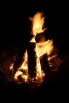 Ein spätes Lagerfeuer am Abend