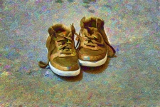 Pantofi adulți abandonați