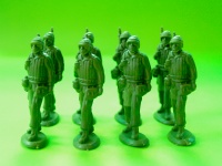 Soldados de juguete de plástico verde