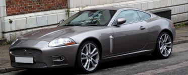 Sportovní automobil Jaguar