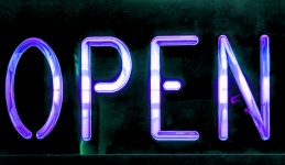 Neon signe ouvert