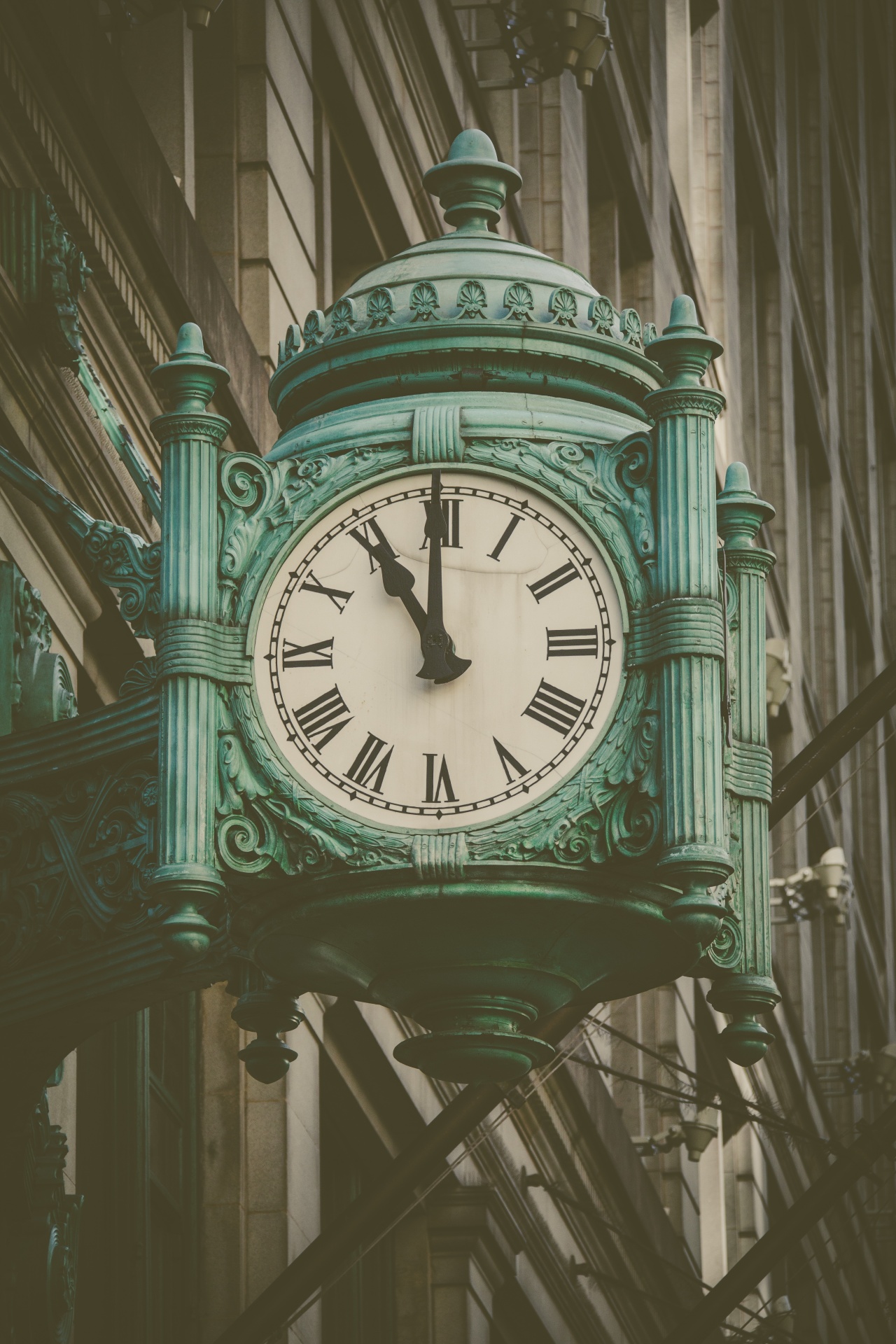 Chicago Clock Free Stock Photo - Public Domain Pictures