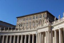 Apostolic palace & colonnade statues