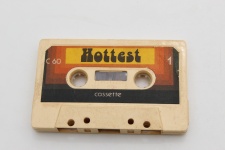 古いカセットテープ