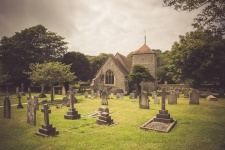 Iglesia y cementerio
