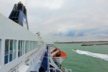 Balsa DFDS entrando na Holanda