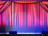 Pano de fundo de cortina de palco vermel