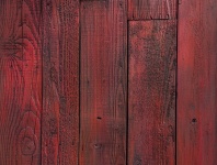 Mur en bois rouge