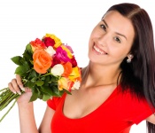 Kvinna med bukett blommor