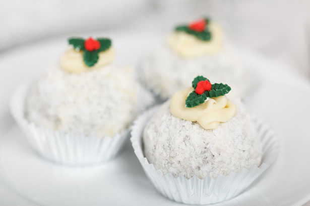 Mini Swap Express - gourmandise de Noël Christmas-dessert-with-holly