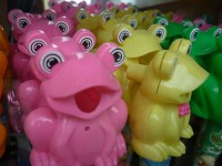 Distributeurs de bonbons Frog