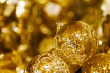Bolas de Navidad de oro
