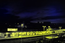 Notte stazione ferroviaria
