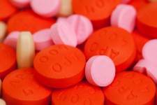 Czerwone i różowe tabletki