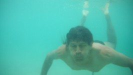 Underwater simning