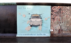 Galeria de est a peretelui Berlinului