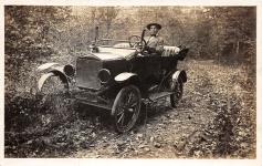 Dandy on autumn tour with his car