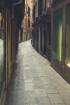 Úzká ulice v Benátkách