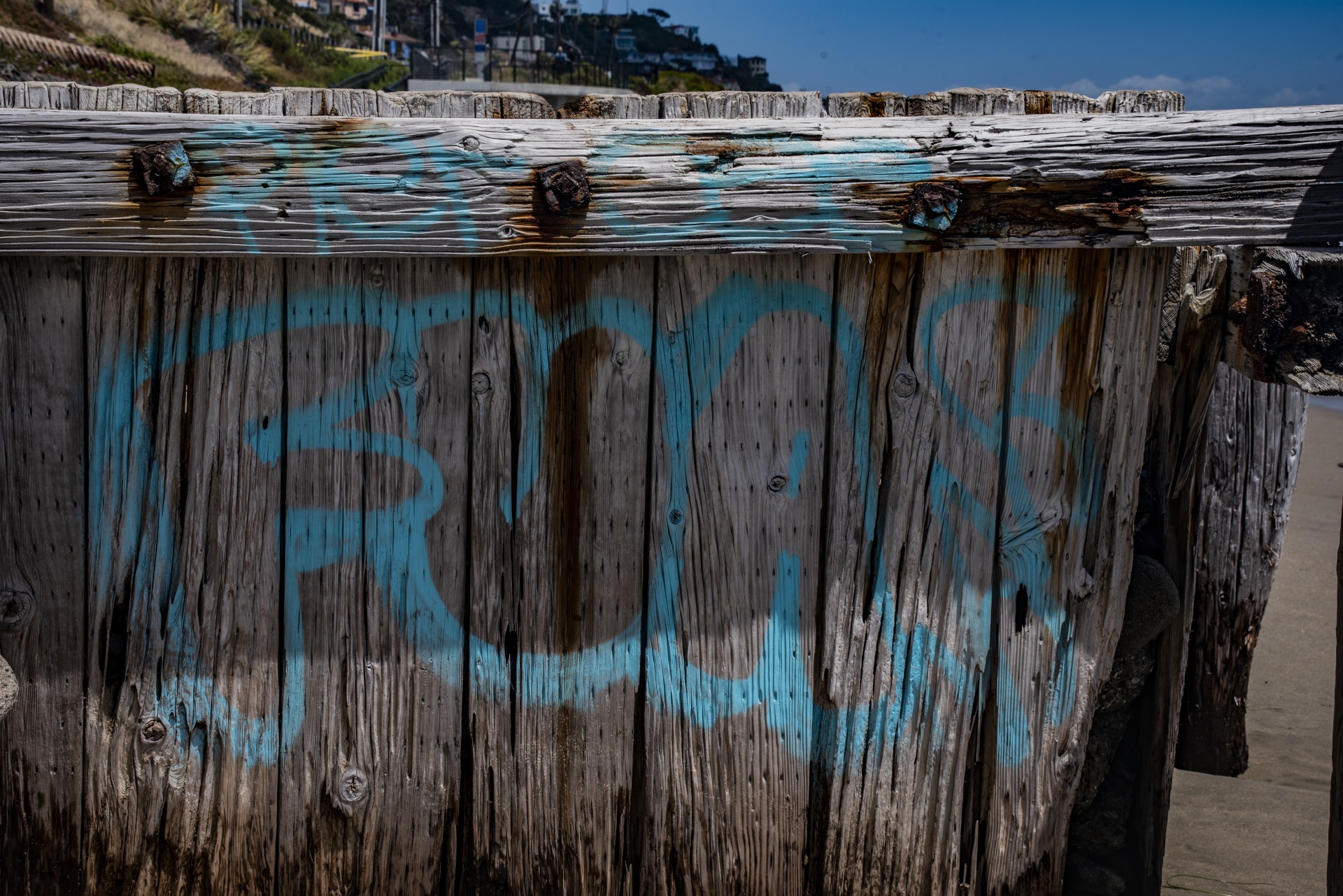 Blue Graffiti na dřevěný plot