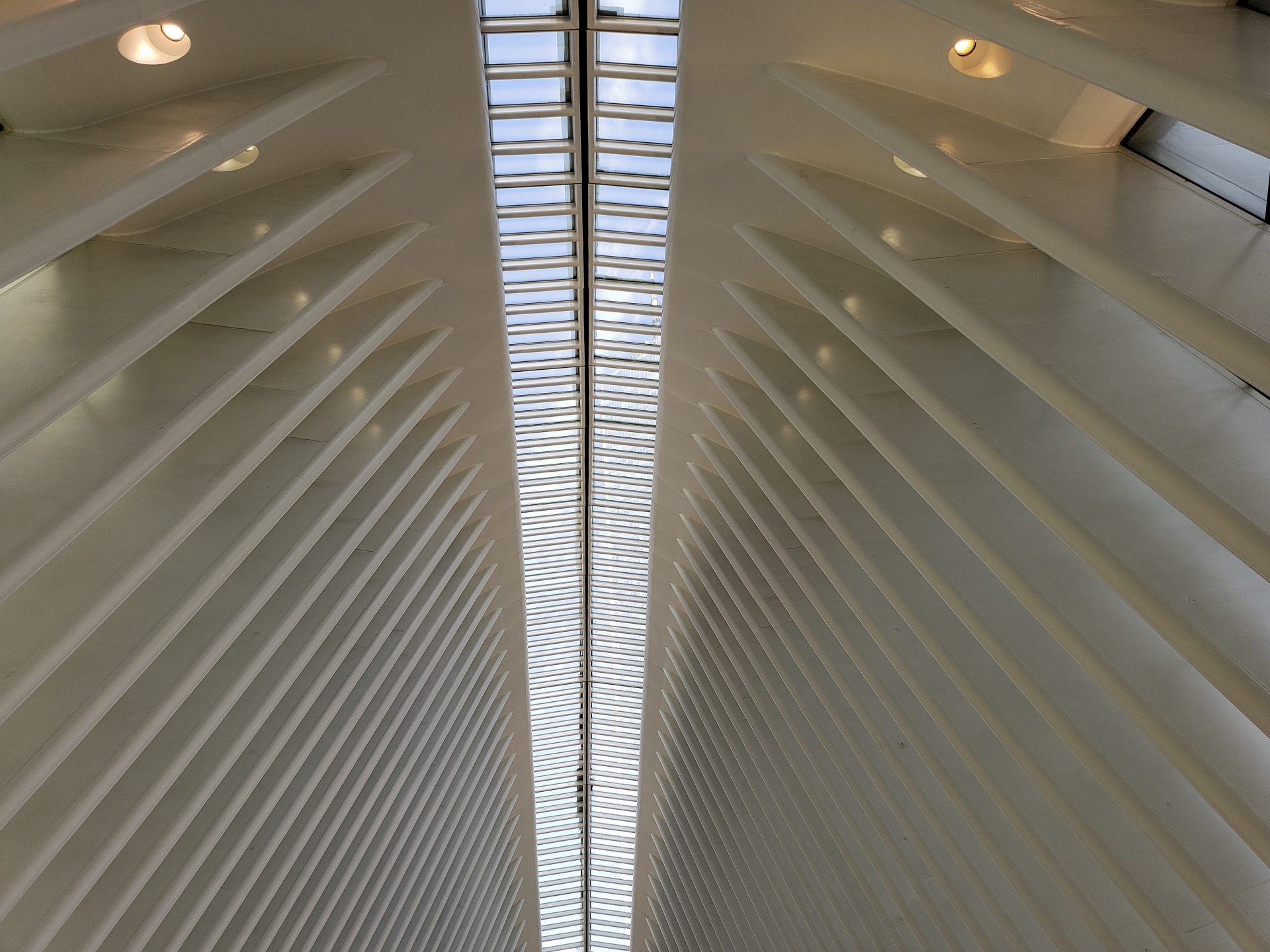 Wewnątrz Oculus w World Trade Center