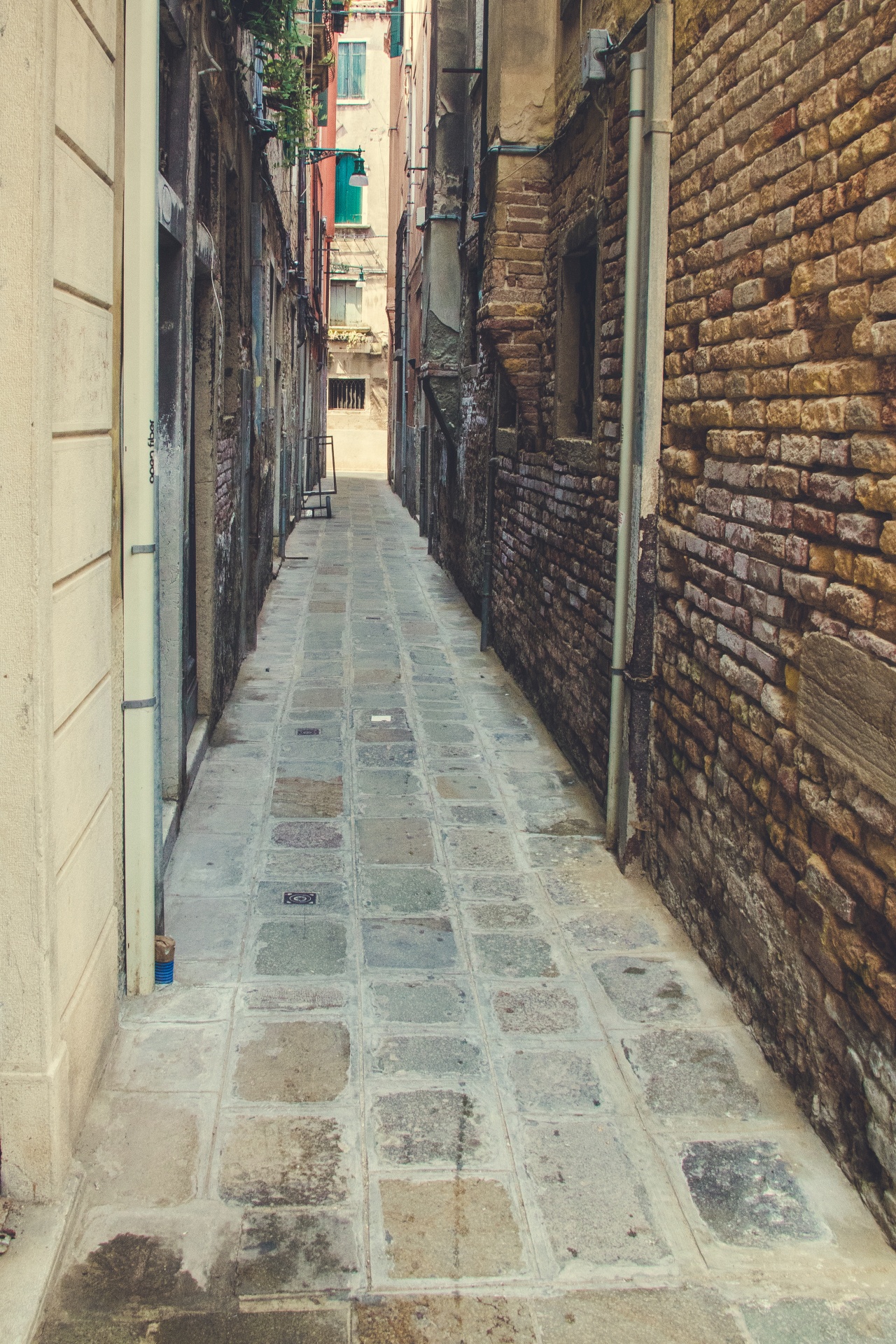 Úzká ulice v Benátkách