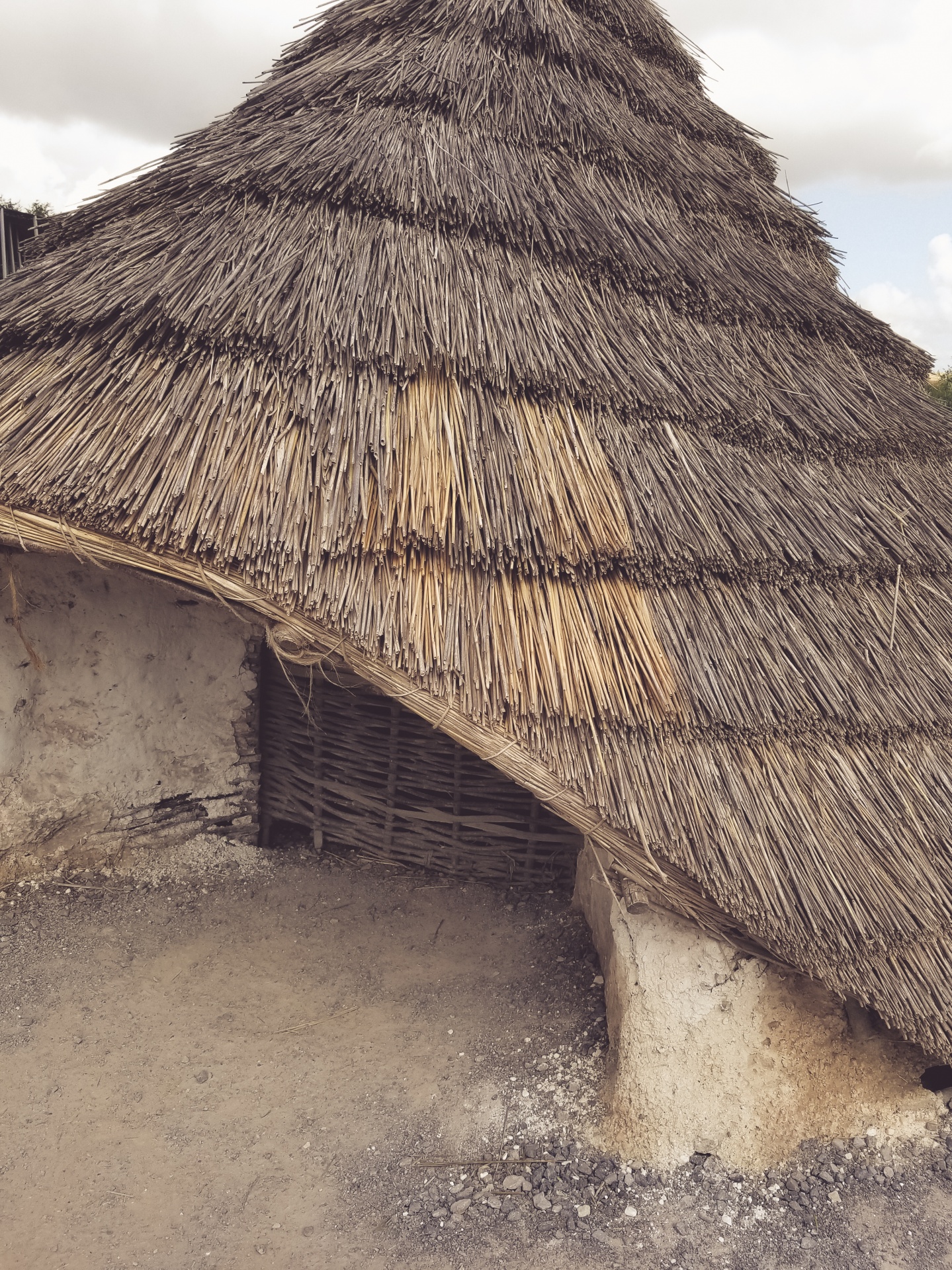 Neolitický dům