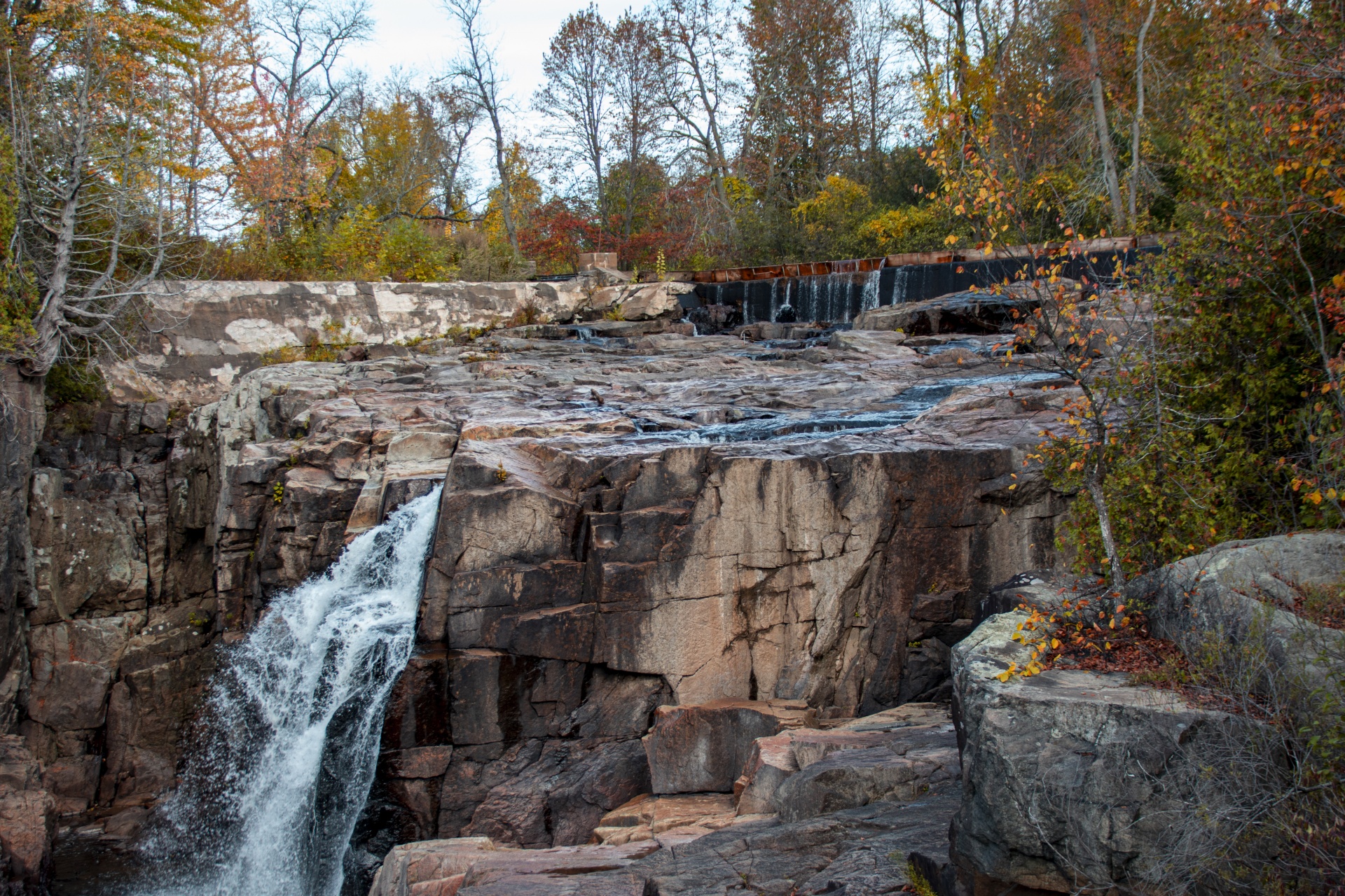 Cachoeira de outono da Nova Inglaterra