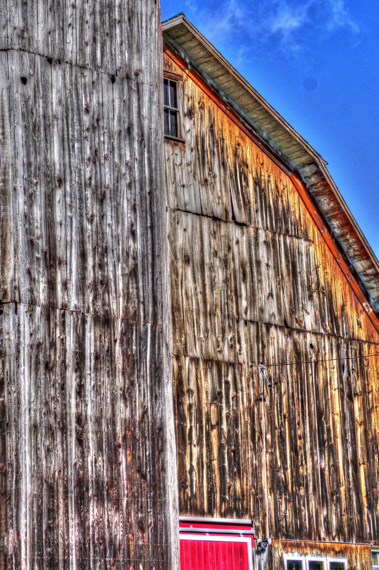 Stará dřevěná stodola