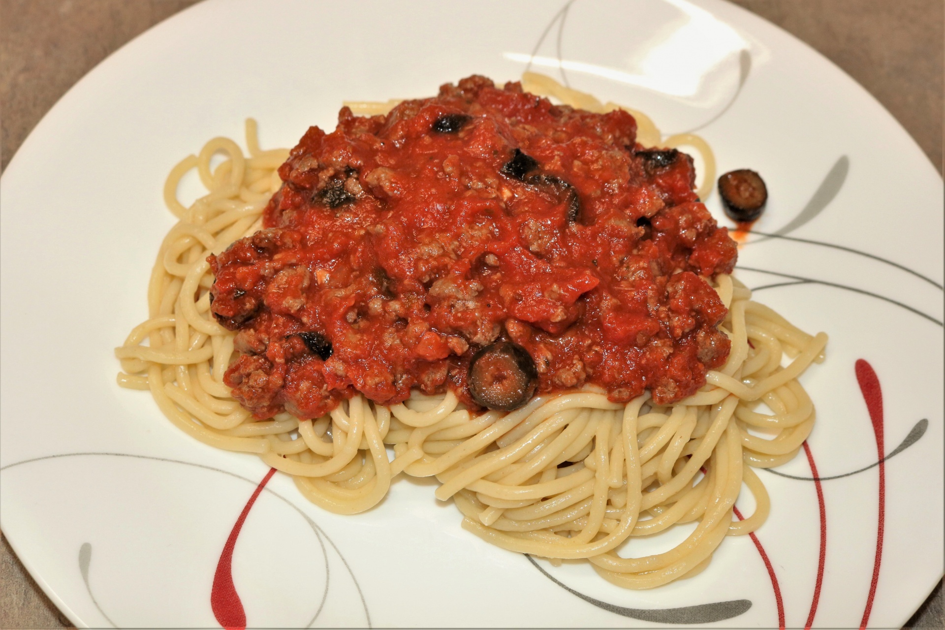 Plato de espagueti y salsa de carne