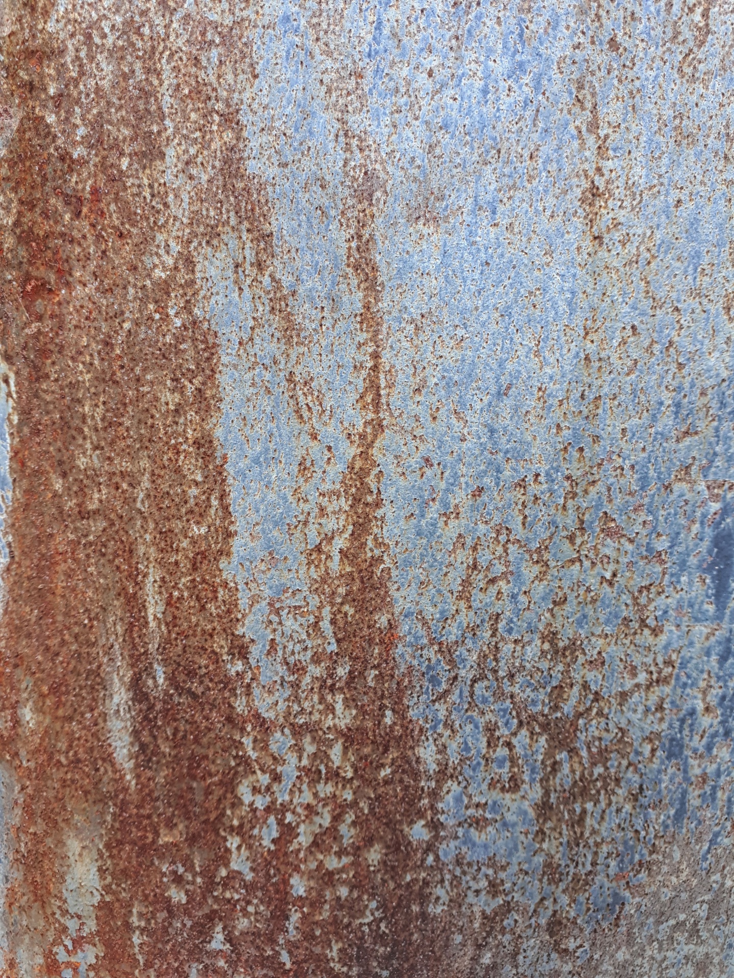 Placa de metal oxidada