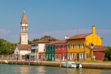 Barevné budovy v Itálii
