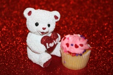 Pequeno urso branco e Cupcake