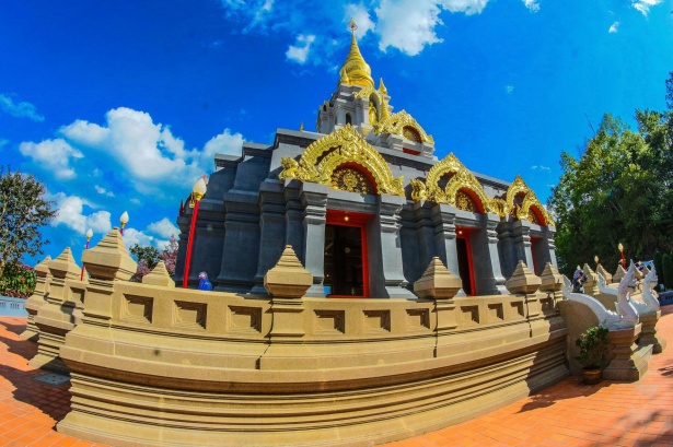 Temple Wat In Thailand Free Stock Photo - Public Domain Pictures