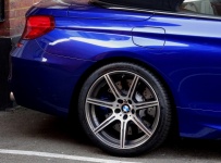 BMW bakhjul och bakljus